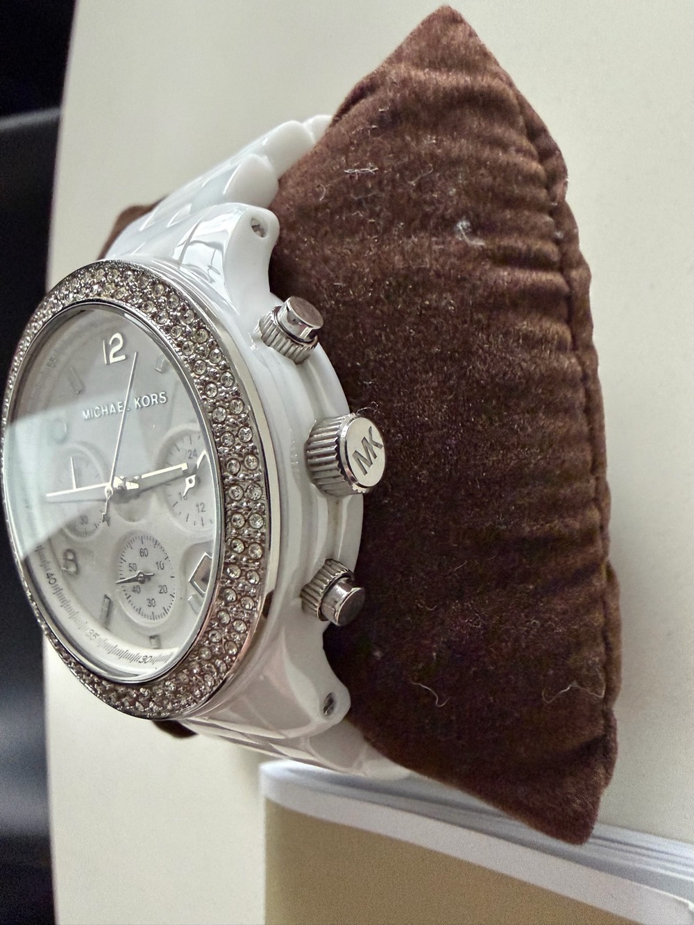 Michael Kors MK5188 Ladies White Ceramic Watch Silver Swarovski Crystals Bezel - Picture 8 of 13